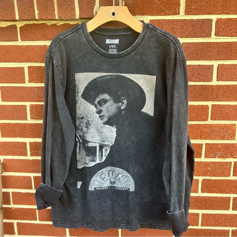 American Eagle Graphic Long Sleeve - Picture 3 of 4